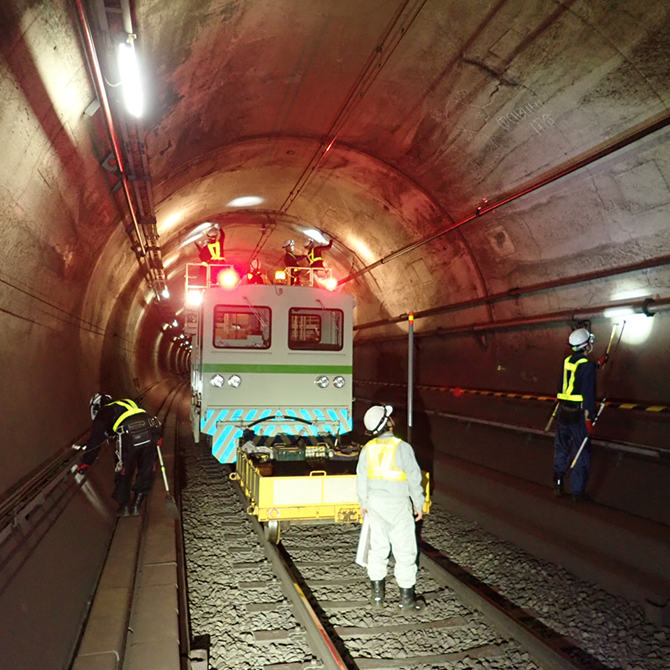 新宿線トンネル特別全般調査業務