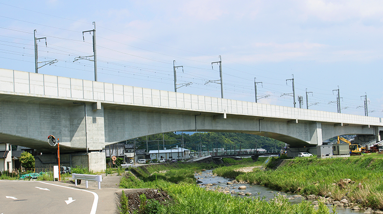 制約と課題が多い中、知恵と技術で解決　西九州新幹線「第2本明川橋りょう」