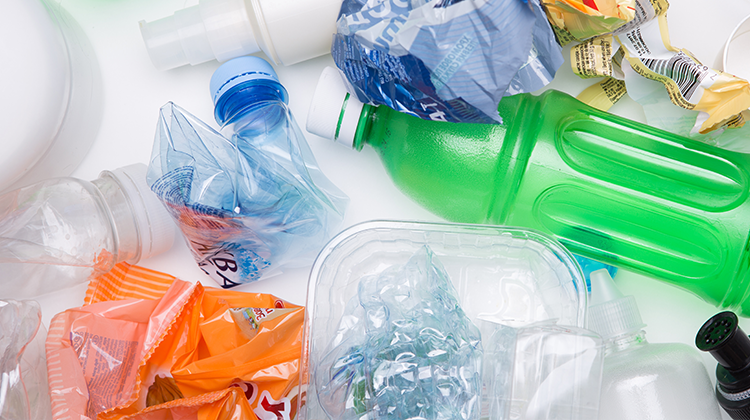 プラスチック製容器包装から可燃ごみへの分別区分変更に 八千代エンジニヤリング